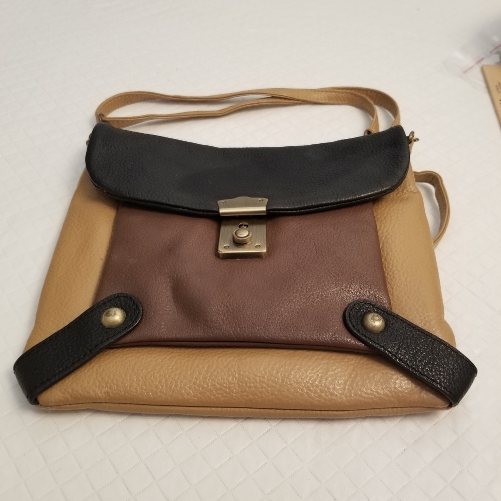 Brown/Black Crossbody Bag Artistic Expresions  Naturally Tanned Leather 8.5 X7.5
